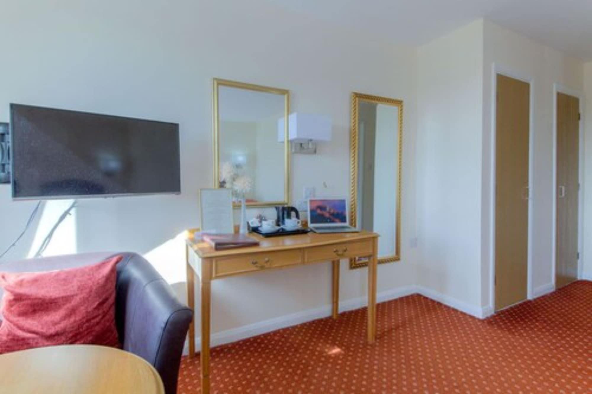 Wayford Bridge Inn Hotel Сталъм Екстериор снимка