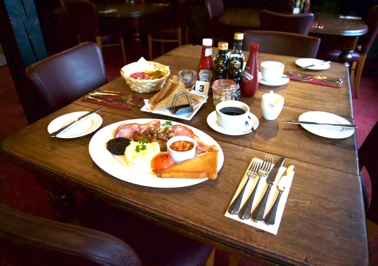 Wayford Bridge Inn Hotel Сталъм Екстериор снимка